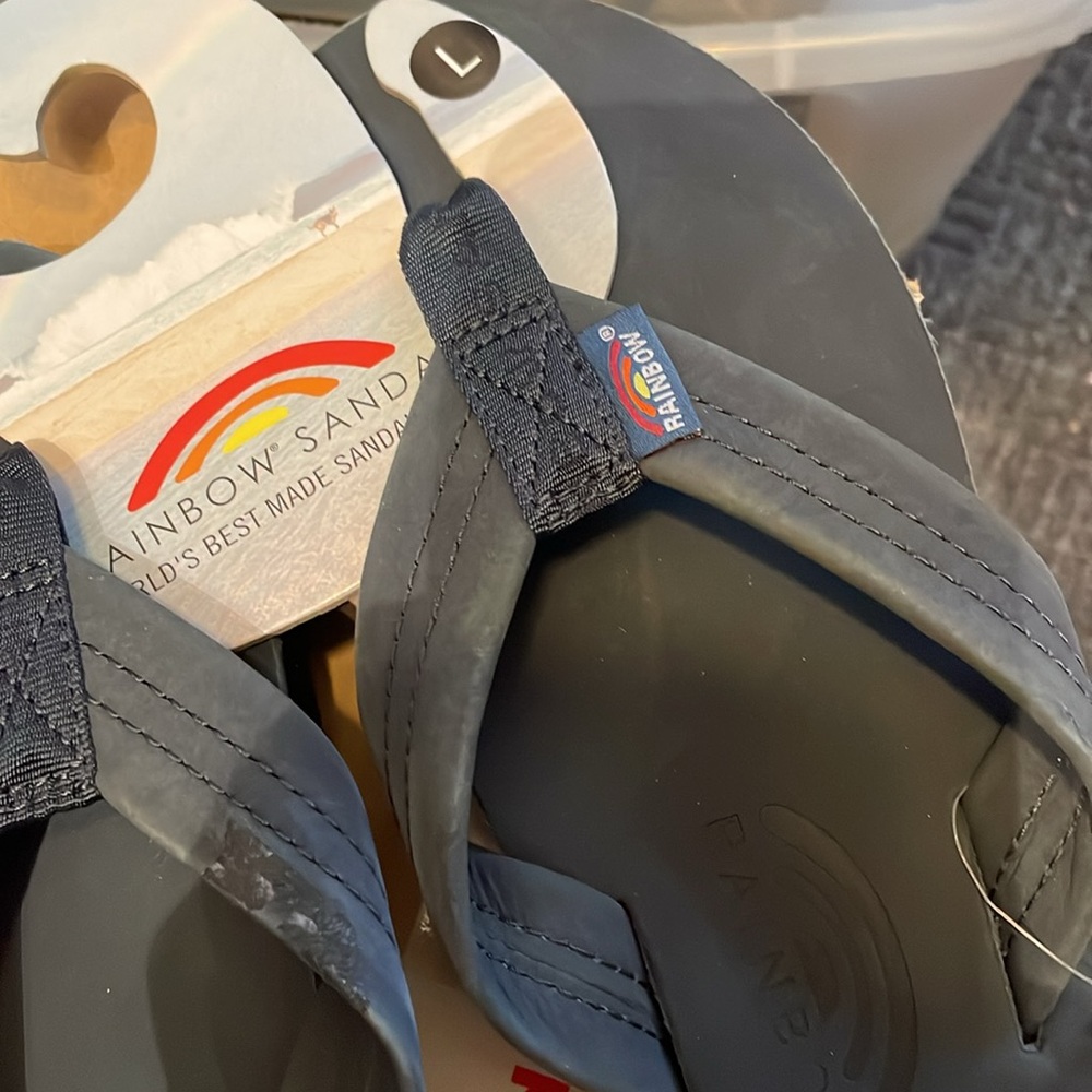 Rainbow sandals wide leather flip flops- color is Navy - Picture 8 of 10